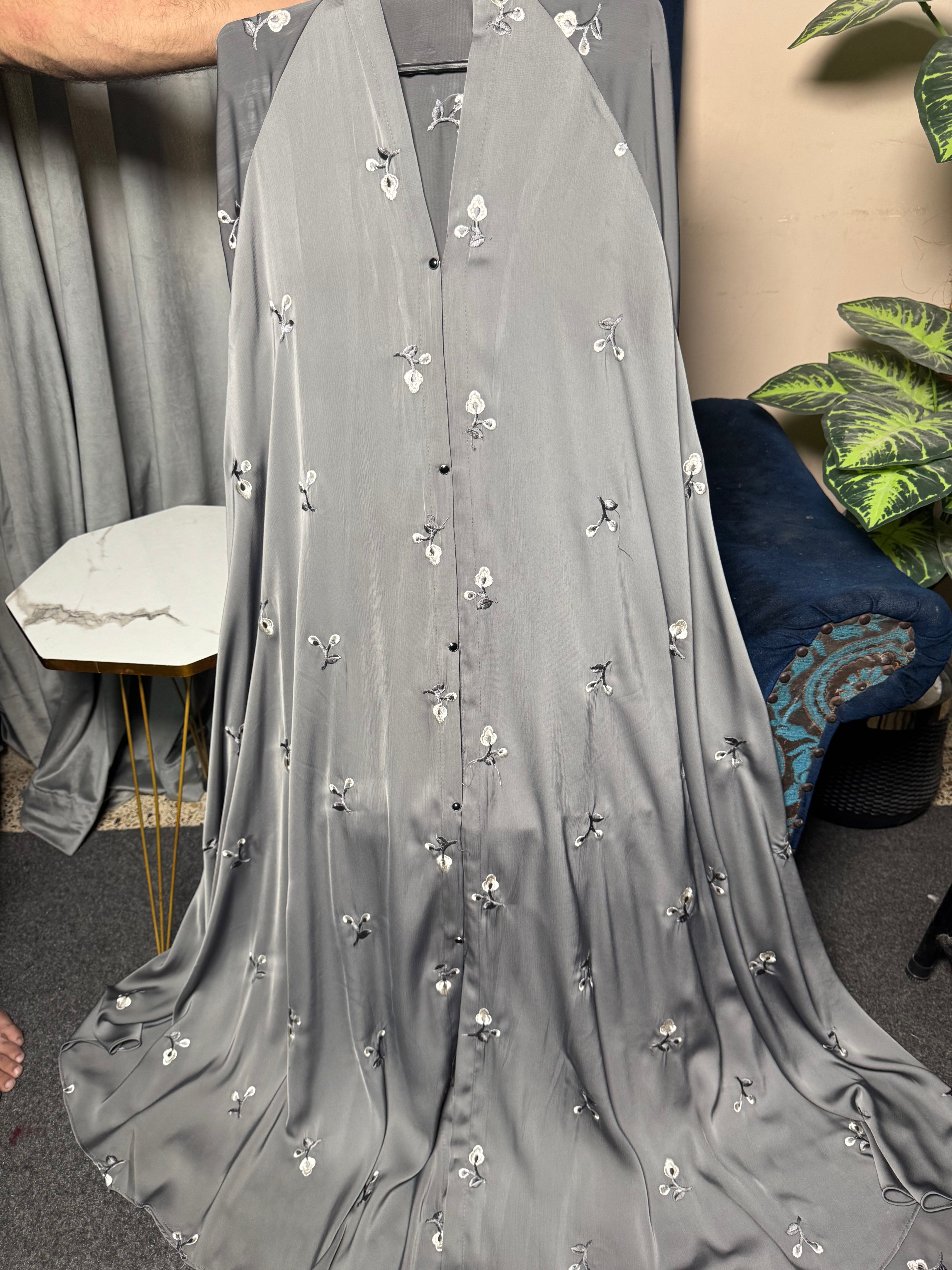 Luxury Nida Fabric Embroidered Abaya – Flared Sleeves (Mist Grey)