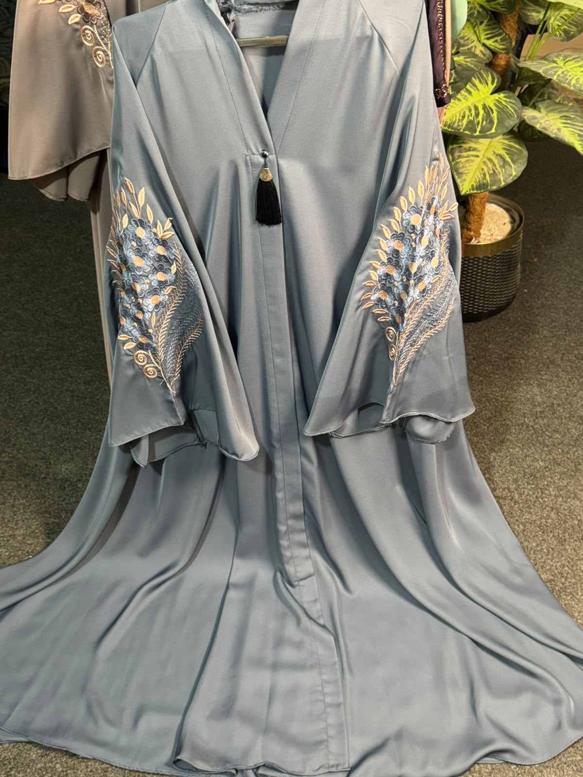 Luxury Nida Fabric Embroidered Abaya – Flared Sleeves (Mist Grey)