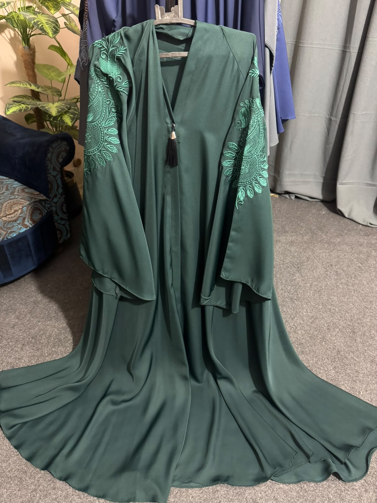 Premium Nida Embroidered Abaya (Bell Sleeves)