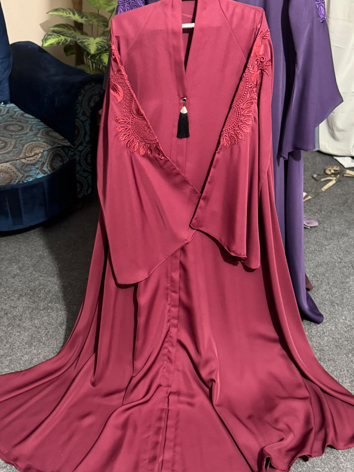 Premium Nida Embroidered Abaya (Bell Sleeves)